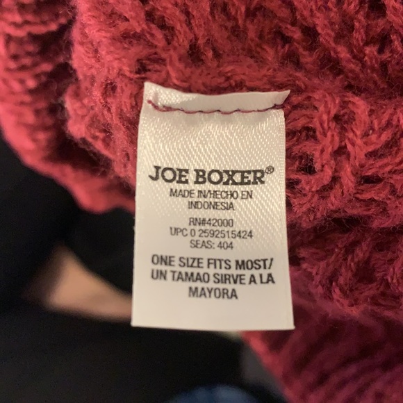 Red Beanie - Picture 2 of 2